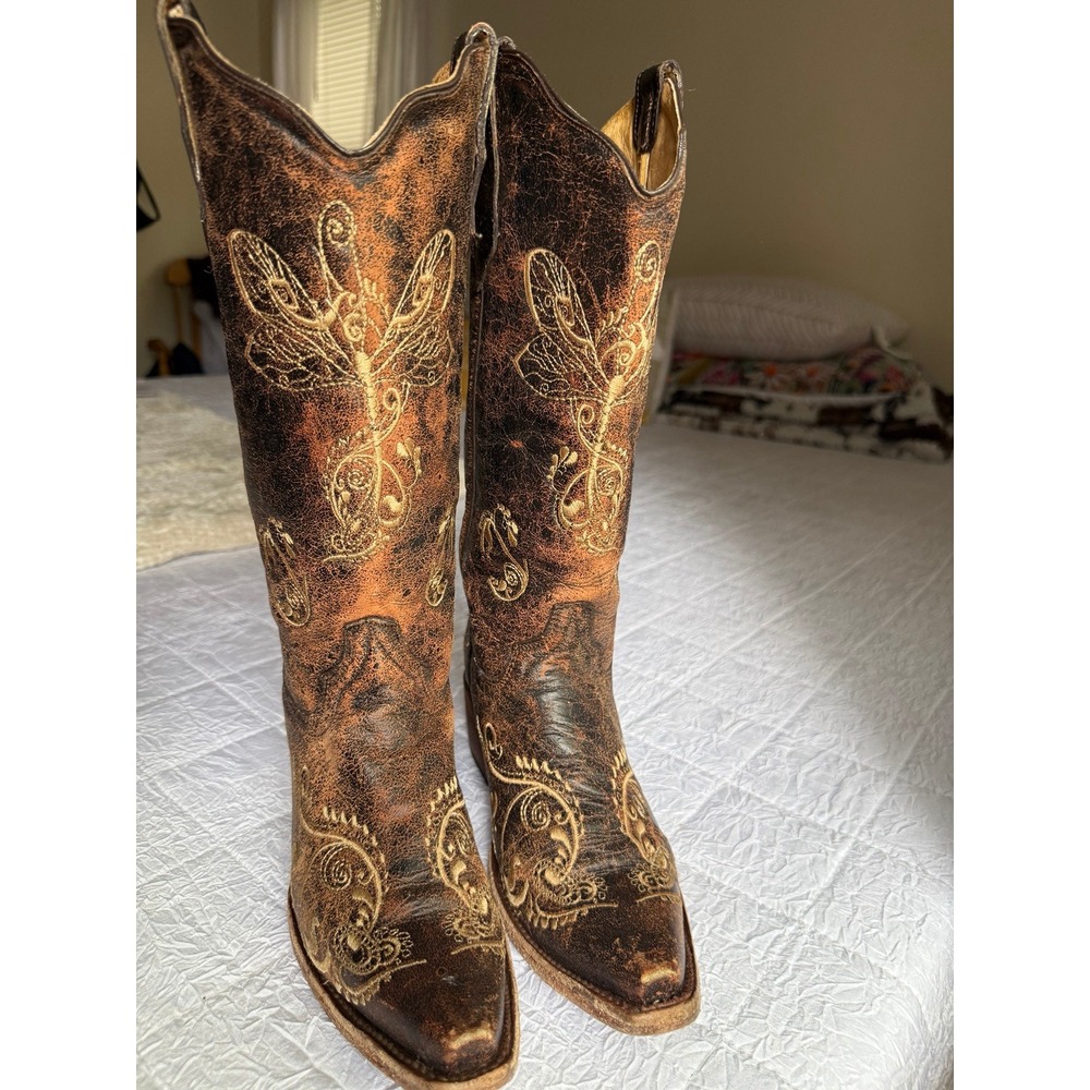 Corral Women Distressed Brown Leather Dragonfly Embroidered Western Boots - Picture 2 of 9